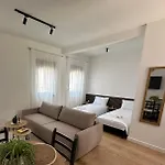 Izvor Апартаменты *