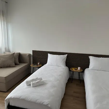 Izvor * בלאגאי